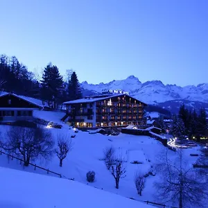 4* Hotel Aux Ducs De Savoie